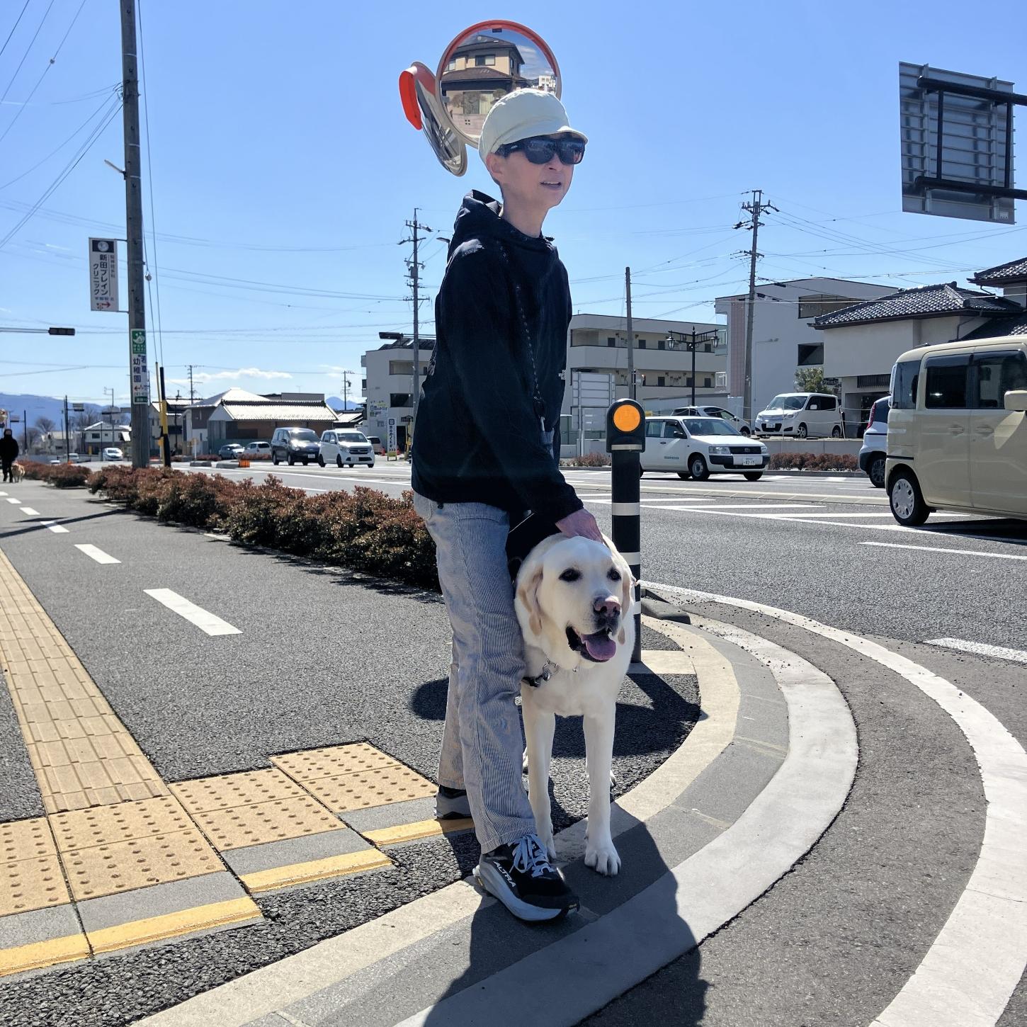 滝澤 千佳子さん&盲導犬メブキのイメージ画像